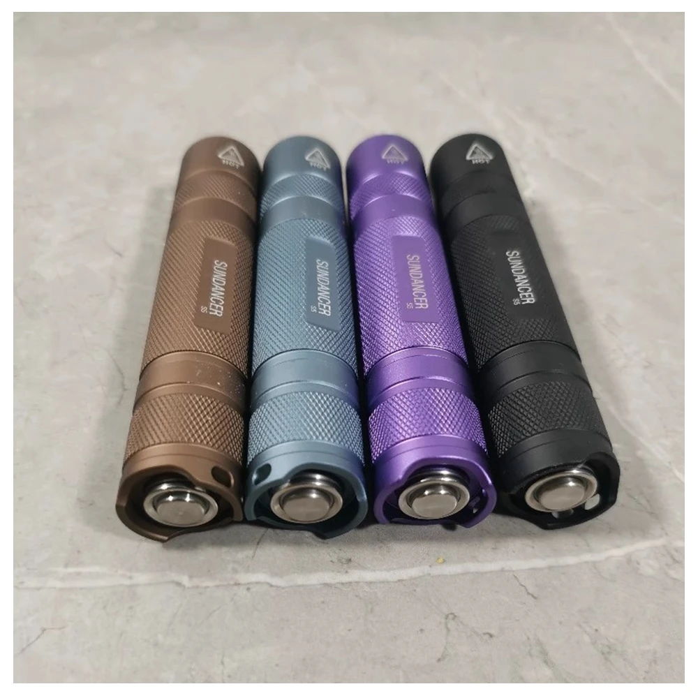 أضواء LED زرقاء ذات تركيز قابل للتعديل