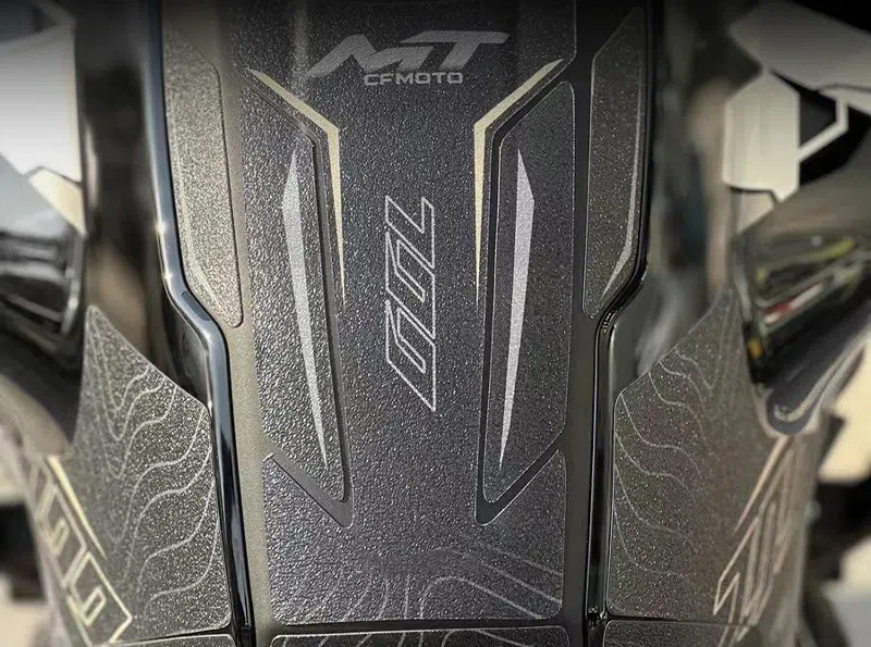 ملصق حماية خزان دراجة CFMOTO 700 MT