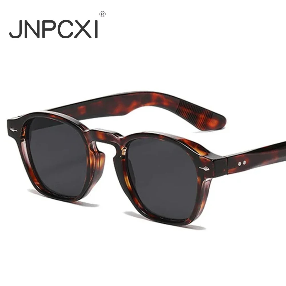 Trendy Retro Rivets UV400 Sunglasses