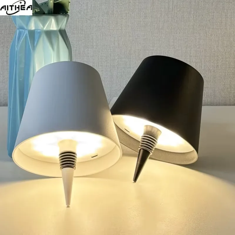 مصباح زجاجة نبيذ LED قابل لإعادة الشحن