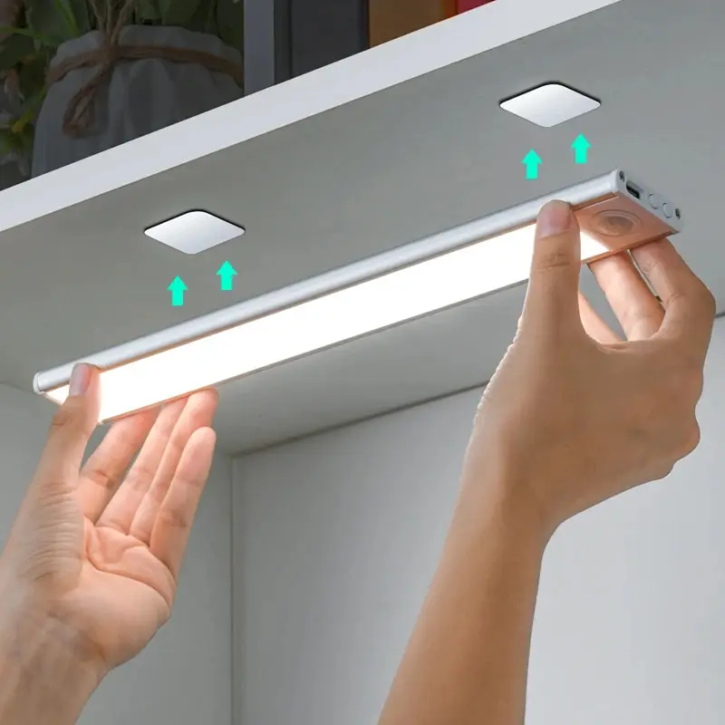 مصباح استشعار الحركة LED اللاسلكي