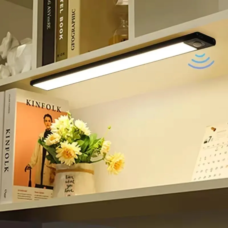 إضاءة LED خزانة قابلة للشحن