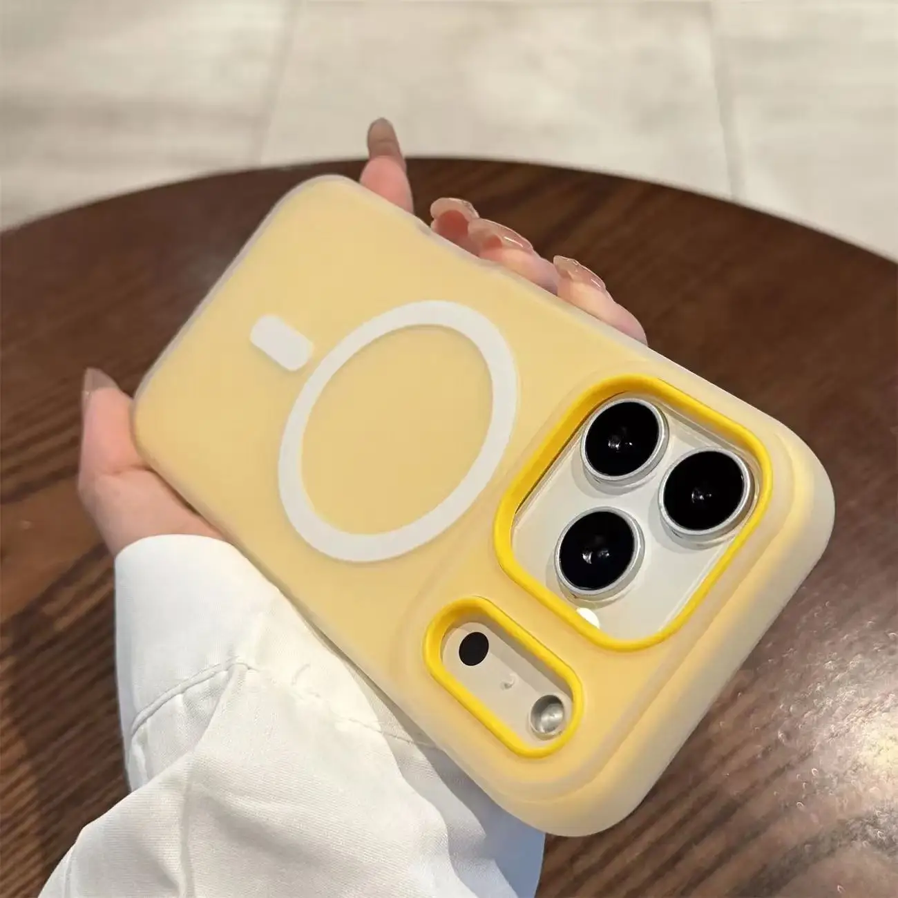 Luxury Magnetic 2IN1 Case for iPhone 17