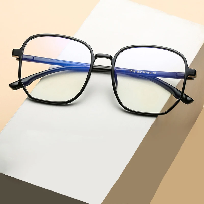 Lightweight Oversized Women’s Eyeglasses Frame