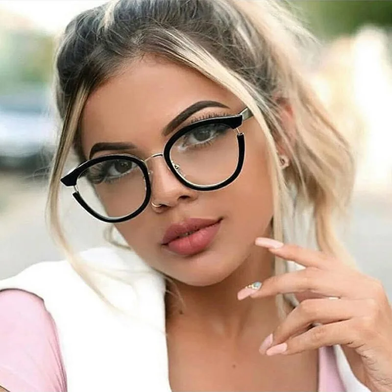 Fashionable Semi-Transparent Women’s Eyeglasses
