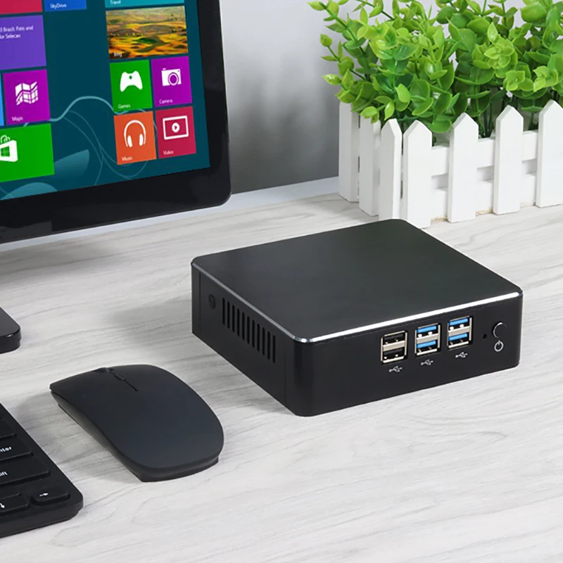 كمبيوتر XCY صغير بمعالج Intel Core i7