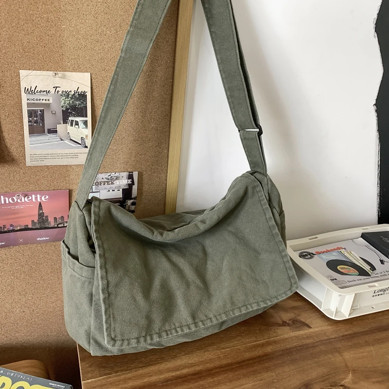 Men’s Large Capacity Minimalist Messenger Bag